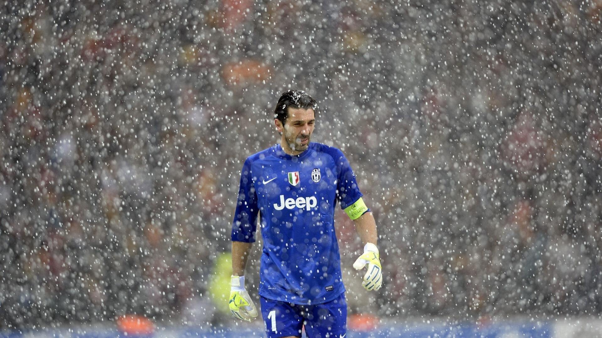 王者归来!传奇战队成功卫冕,再夺冠军荣耀