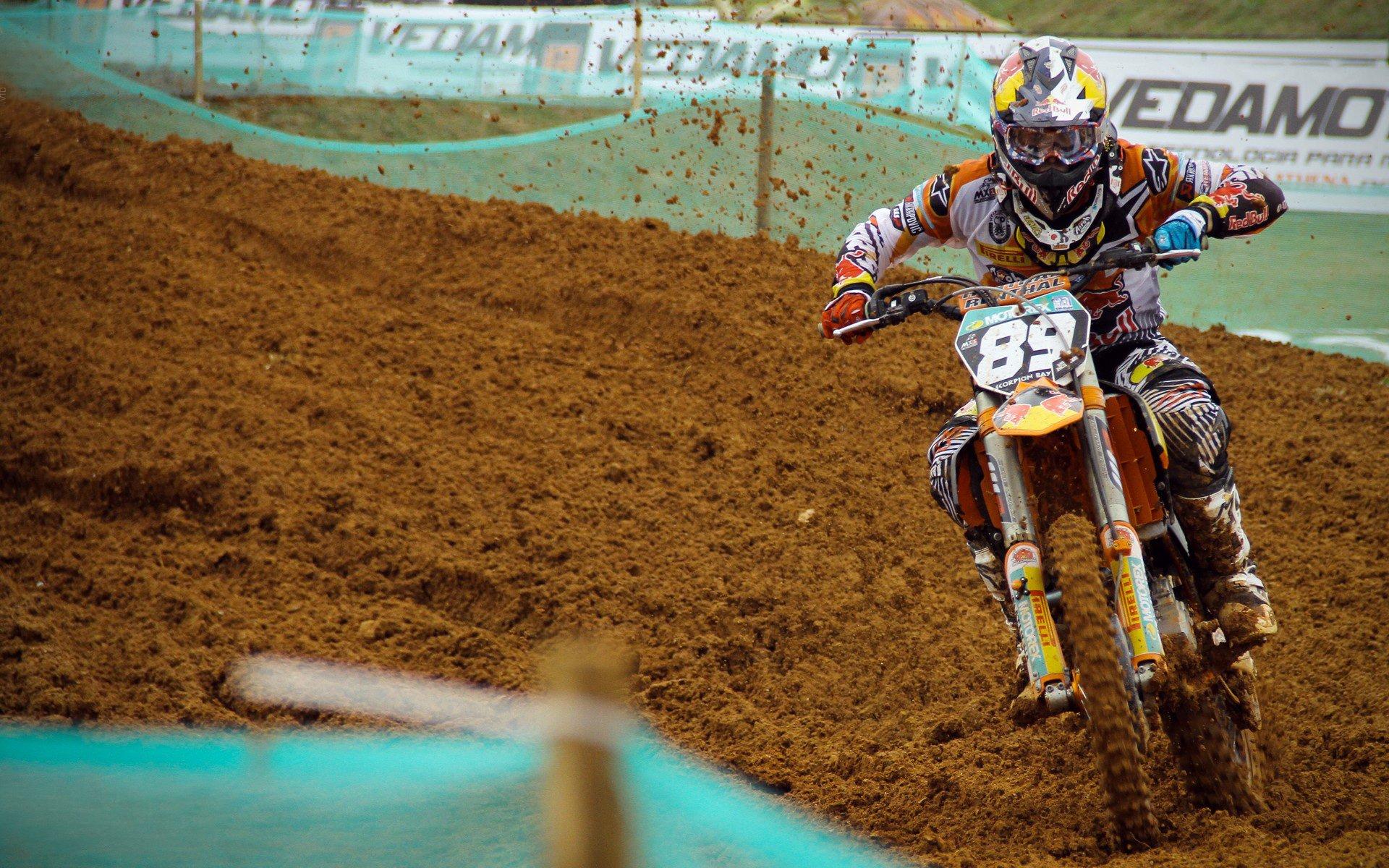 激情碰撞!曼市德比战红魔绝杀蓝月亮,英超争冠悬念再起