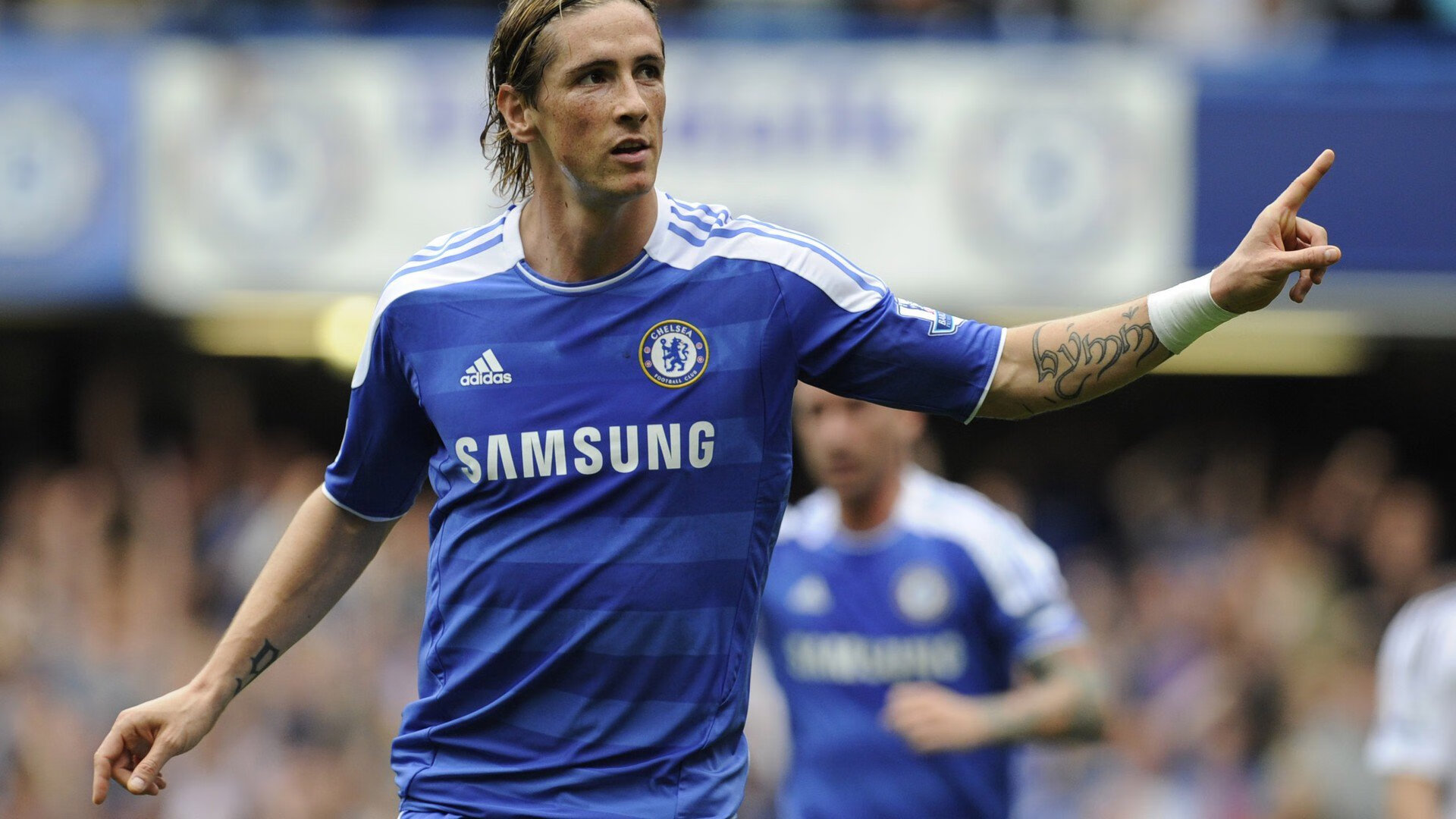 库里狂飙12记三分球,勇士主场大胜湖人